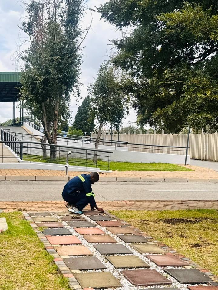 Fresh Lavation horticulture team at commercial property